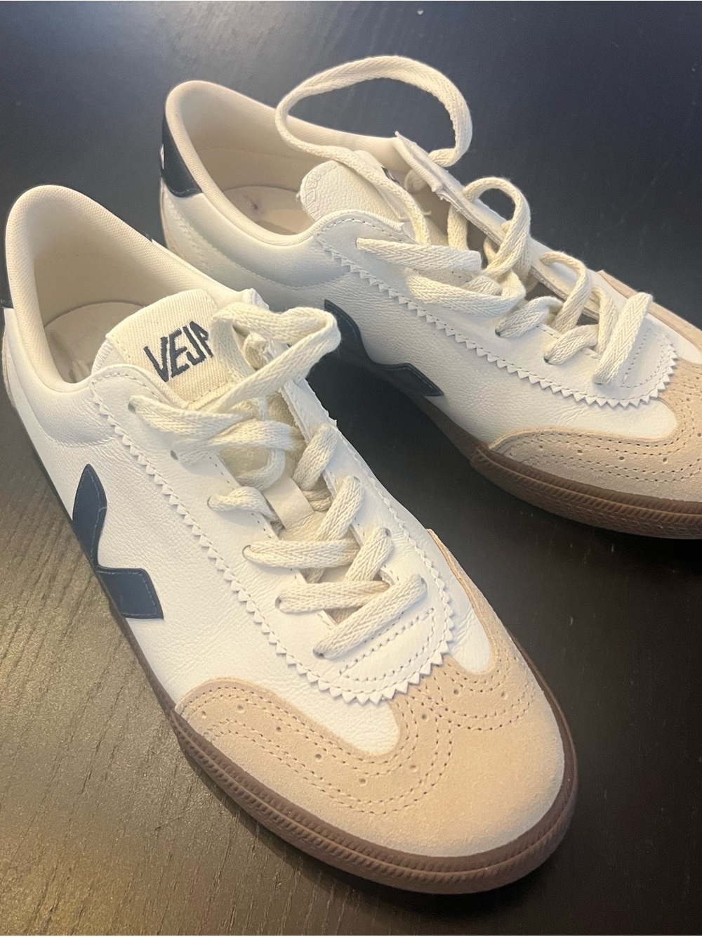 VEJA Women's White, Beige and Navy Low-Top Sneakers - Picture 3 of 6
